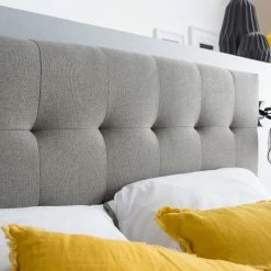 Lit 2 Places 140x200cm En Bois Et Tissu Gris LYNN 12 Lit 2 Places 140x200cm En Bois Et Tissu Gris LYNN -Canapé Soldes lit 2 places 140x200cm en bois et tissu gris lynn 41739 5bb3744329b5a 1200 675